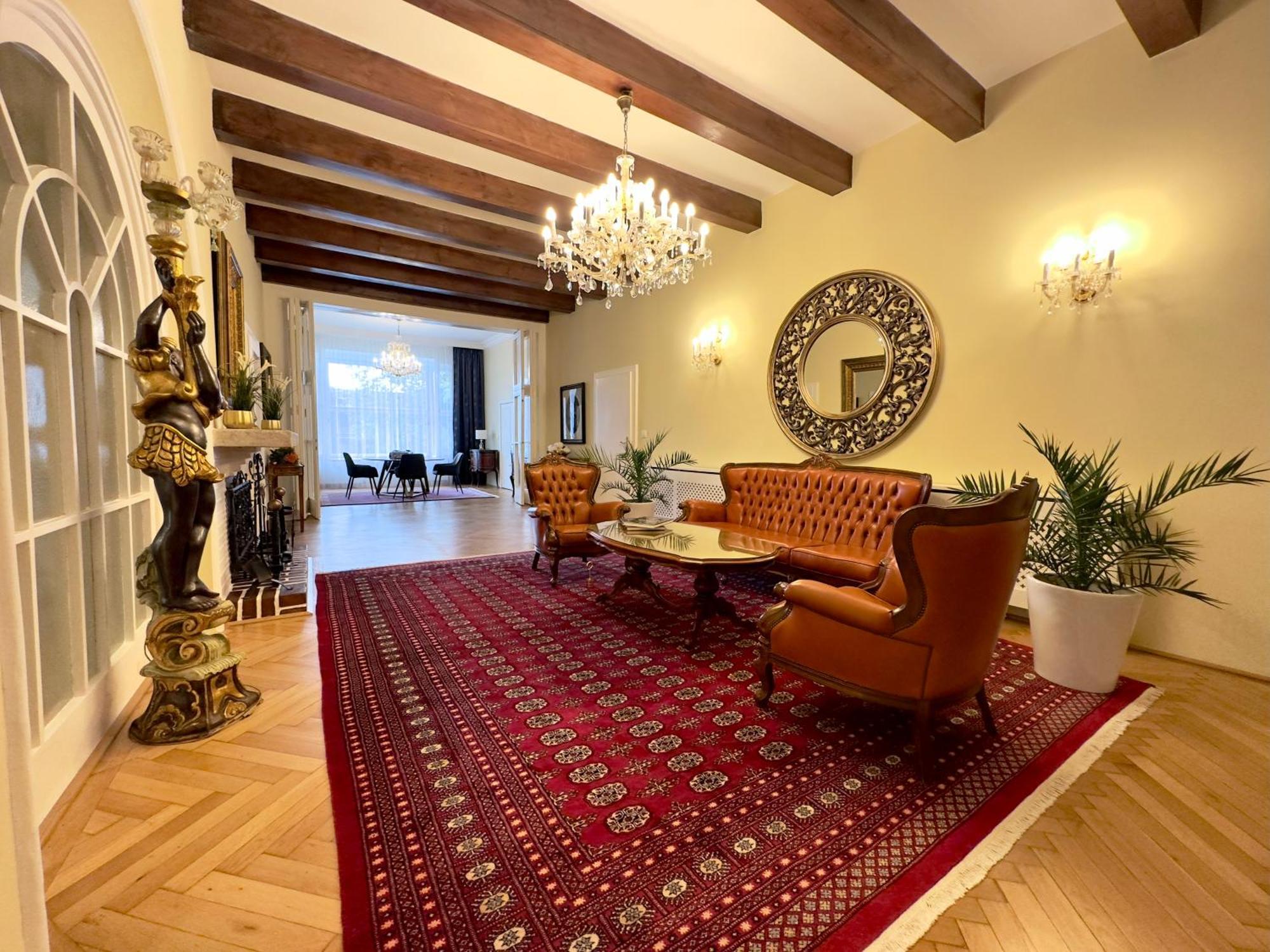 Wienerwald Residenz Baden Buitenkant foto