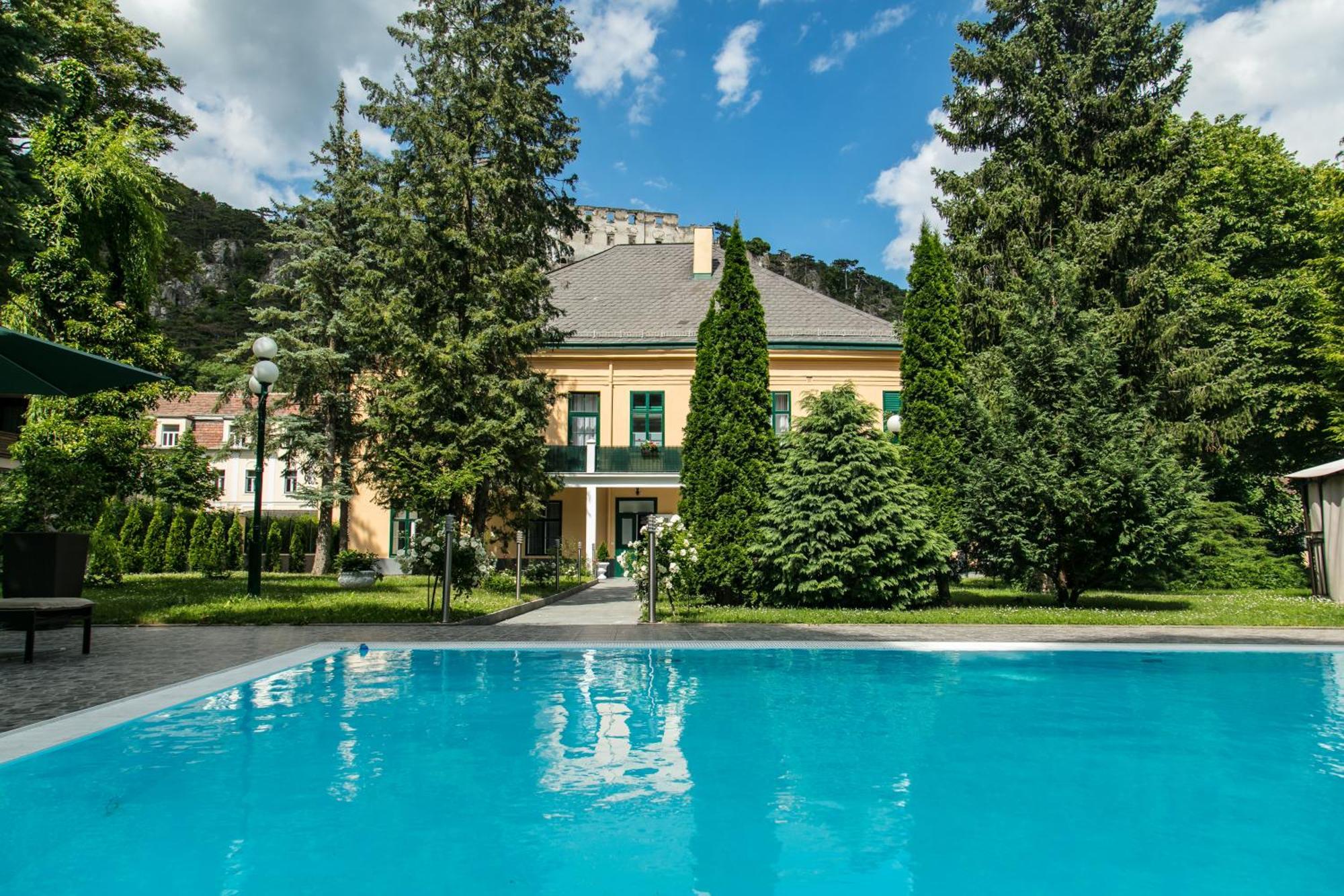Wienerwald Residenz Baden Buitenkant foto